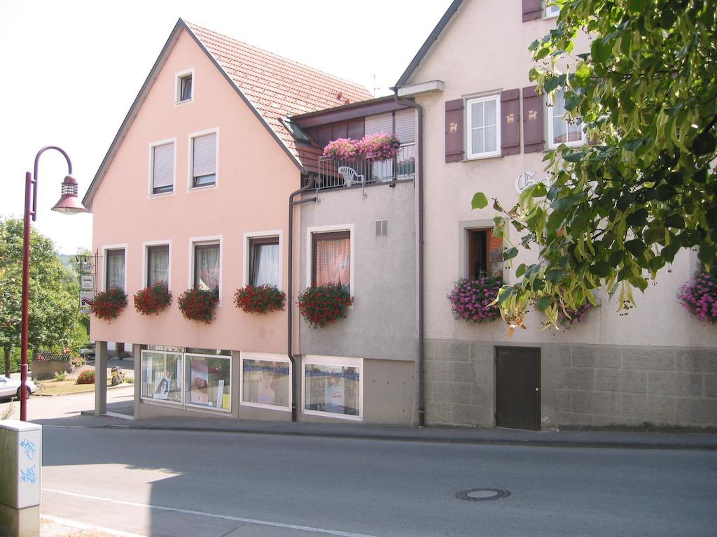Gasthof Zum Lamm Gomadingen 외부 사진